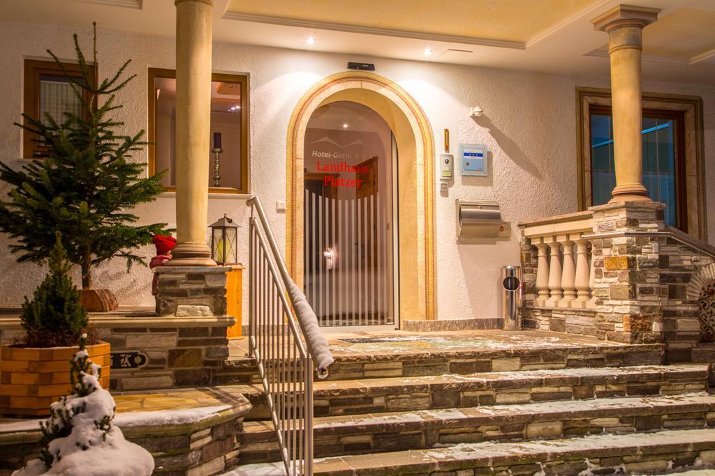 Hotel Garni Landhaus Platzer Цель-ам-Циллер Экстерьер фото